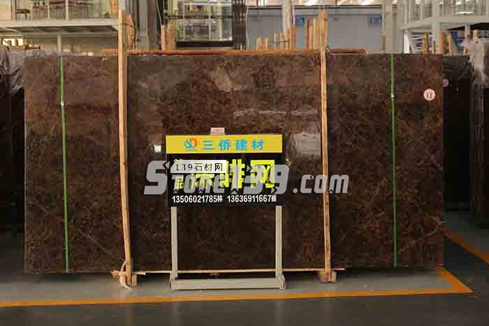 三僑建材主營大理石深啡網、紫羅紅