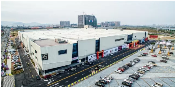 開(kāi)手扶拖拉機(jī)起家的黃明經(jīng)，如何成為南安石材人敬重的前輩？