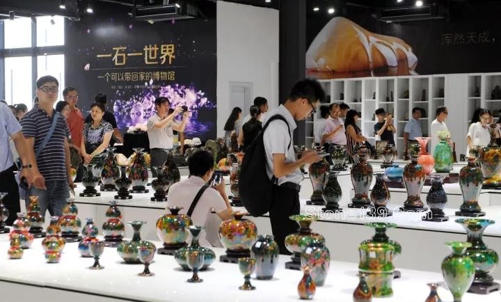 福建省旅發(fā)委、經(jīng)信委相關(guān)領(lǐng)導(dǎo)實地考察水頭知名石材企業(yè)