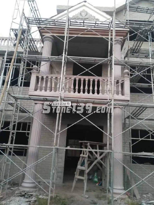 農村自建房的羅馬柱