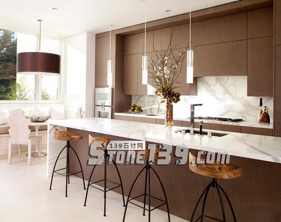 大理石臺面，自然舒適 精致你的生活！