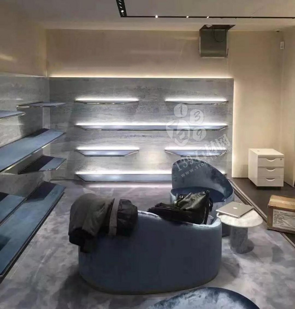 藍水晶奢石（夢幻藍、藍天白云）介紹