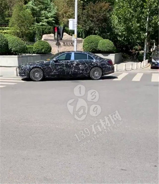 北京首臺“大理石”邁巴赫，落地250萬，加價45萬，紋理吸睛