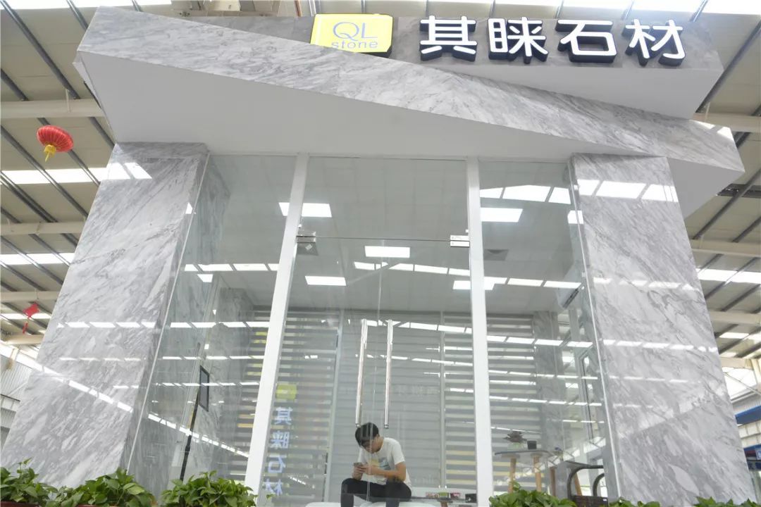 【其睞石材】設(shè)計(jì)師喜歡的卡拉拉白、雪花白等意大利白色大理石