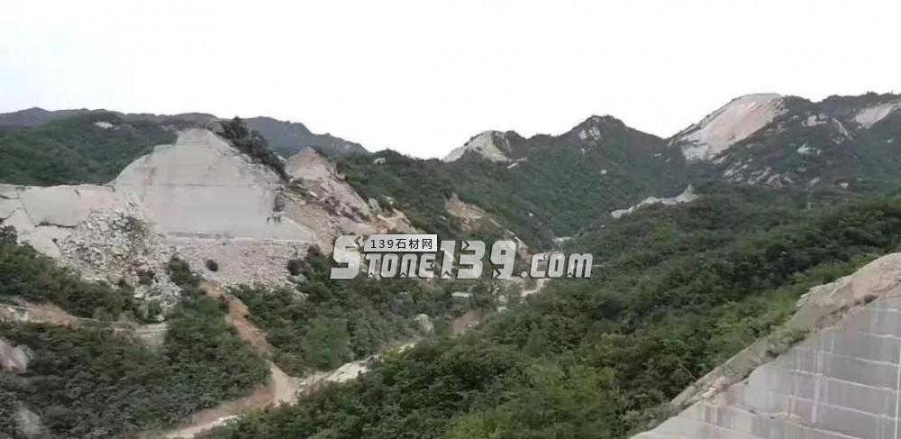 河南內鄉縣板場鄉礦山治理治出綠水青山，梨花白歡迎您下單！