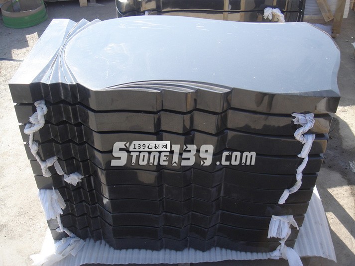 在國(guó)內(nèi)做中式的黑色墓碑石如何選材