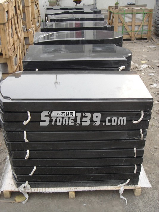 在國(guó)內(nèi)做中式的黑色墓碑石如何選材