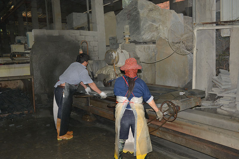 石材行業里的女人，巾幗不讓須眉 能頂半邊天