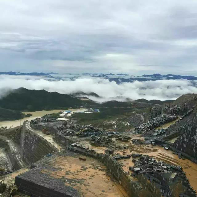 長泰縣長調研吳田礦山(福建芝麻黑G654)整治工作！