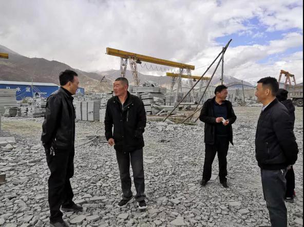 拉薩市堆龍德慶區(qū)乃瓊街道推進(jìn)石材加工廠片區(qū)搬離