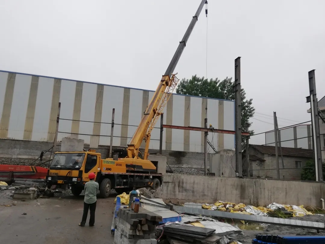 （浙江654產(chǎn)地）桐廬縣鐘山鄉(xiāng)繼續(xù)開(kāi)展石材行業(yè)整治，推進(jìn)石材企業(yè)拆除工作