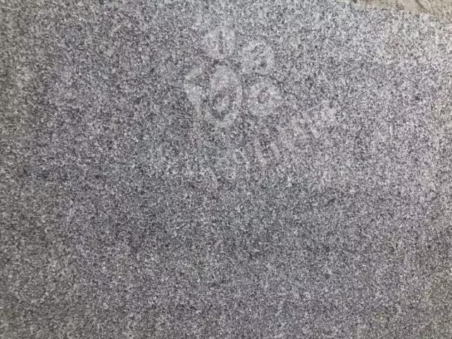 廣西鐘山縣人大副主任到花山鄉(xiāng)花崗巖礦山調研，附鐘山青（廣西芝麻黑）欣賞！