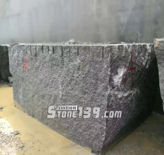 廣西芝麻黑產地鐘山縣黨政主要領導率隊深入花崗巖石材企業開展專項調研，附產品欣賞！