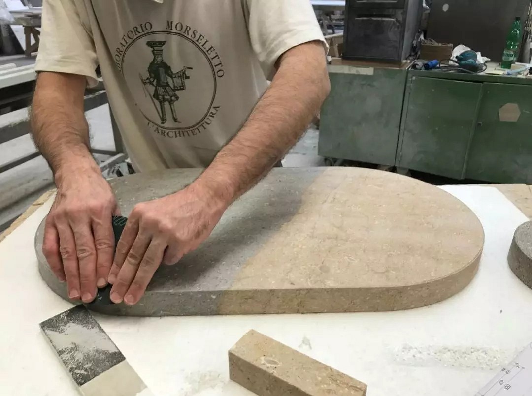 你說石材有色差是次品，那是你沒遇上好設計