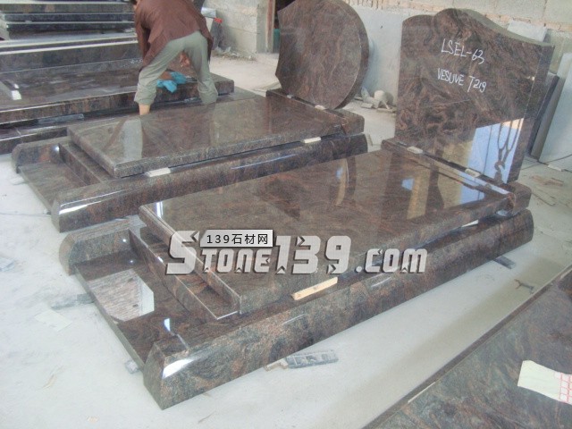 花崗石何以成為制作墓碑和紀念碑的主要材料？