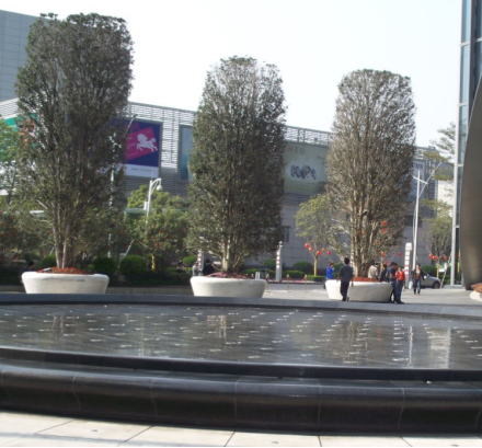 晏輝：用石材做的花盆真的人見人愛，每一款都獨具味道