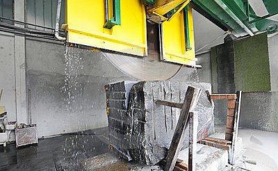 廣西楓葉紅岑溪：花崗巖礦區變綠水青山再成金