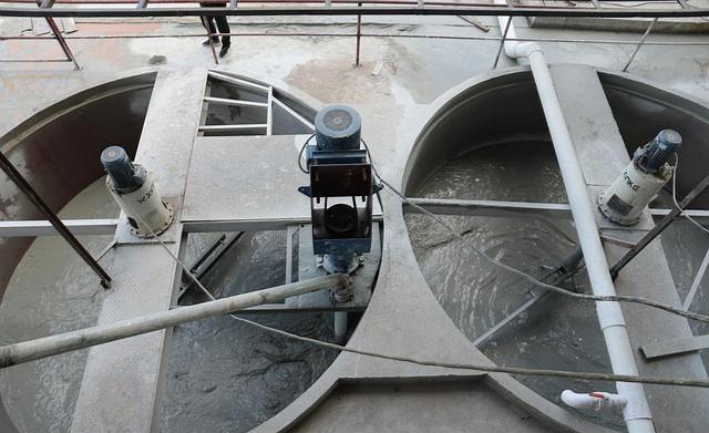 廣西楓葉紅岑溪：花崗巖礦區變綠水青山再成金