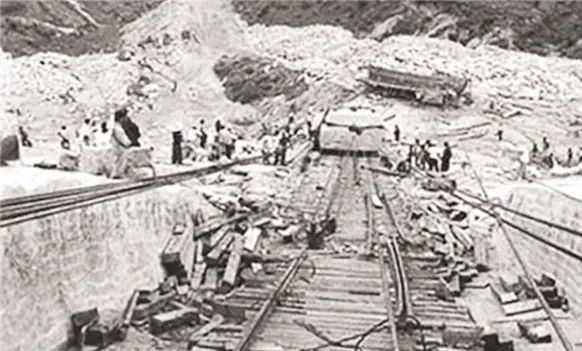 67年前，94噸的人民英雄紀(jì)念碑碑心石，是怎么從山東運(yùn)到北京的，有多難？