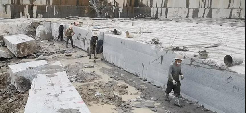 江西芝麻黑石材產區宜春市奉新縣清潭黑花崗巖654礦山石材欣賞！