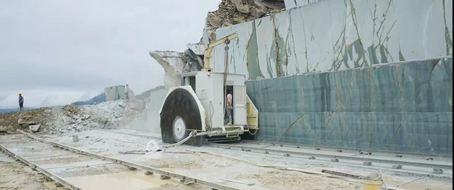 廣西輝綠巖礦山達(dá)沙河口花崗巖礦床地址龍勝各族自治縣三門鄉(xiāng)