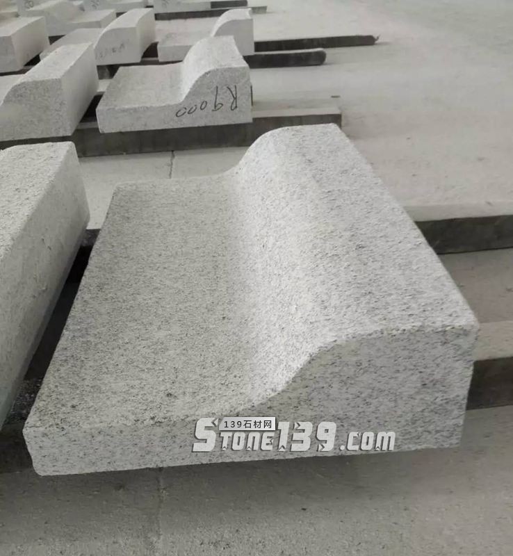 石材路沿石是如何倒角的？倒角費(fèi)用是多少？有什么注意事項(xiàng)！