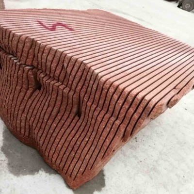 光澤紅、帝五紅石材荒料現場生產照片
